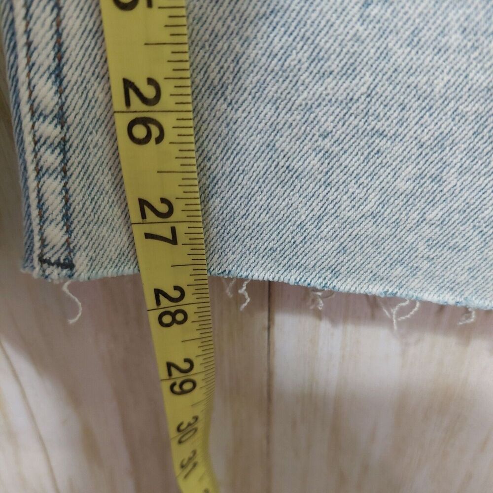 Vigoss Women's Stevie Crop Straight Jeans Light Wash~Distressed~Stretch~ Size 28 - Picture 16 of 16